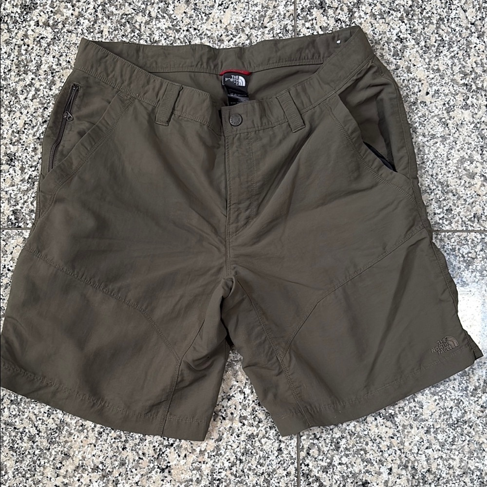 The North Face Men's Khaki Cargo Shorts